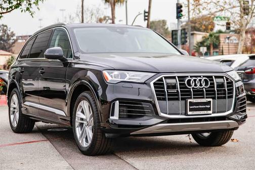 2022 Audi Q7 55 Premium Plus