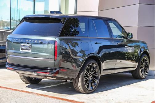 2026 Land Rover Range Rover P400 SE