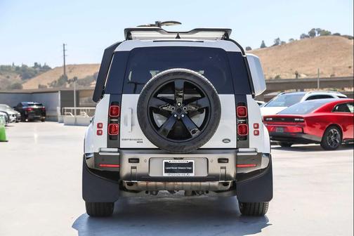 2022 Land Rover Defender 110 X-Dynamic HSE