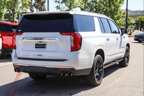 Summit White 2022 GMC Yukon XL Denali