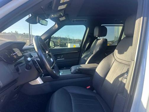 2023 Land Rover Range Rover P400 SE