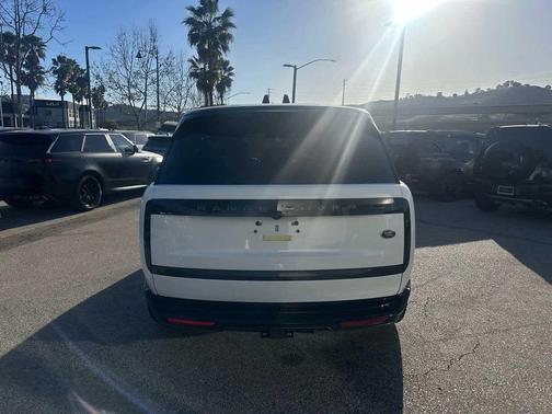 2023 Land Rover Range Rover P400 SE