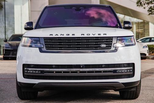 2023 Land Rover Range Rover P400 SE