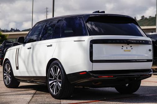 2023 Land Rover Range Rover P400 SE