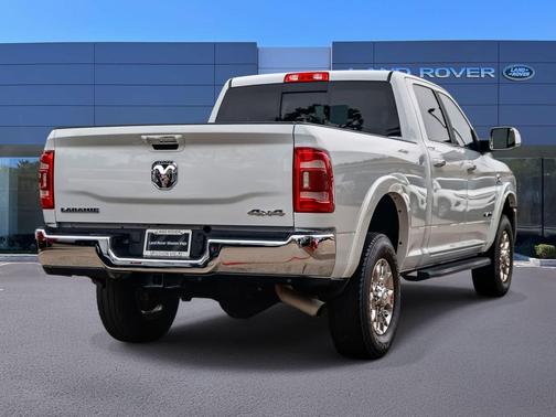 Bright White Clearcoat 2022 RAM 2500 Laramie Crew Cab 4x4 6'4' Box