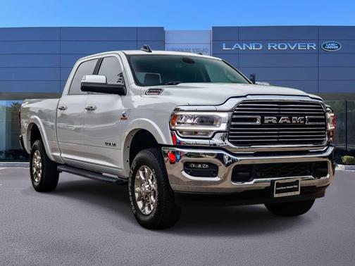 Bright White Clearcoat 2022 RAM 2500 Laramie Crew Cab 4x4 6'4' Box