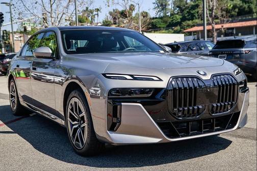 Oxide Grey Metallic 2024 BMW 740 740i