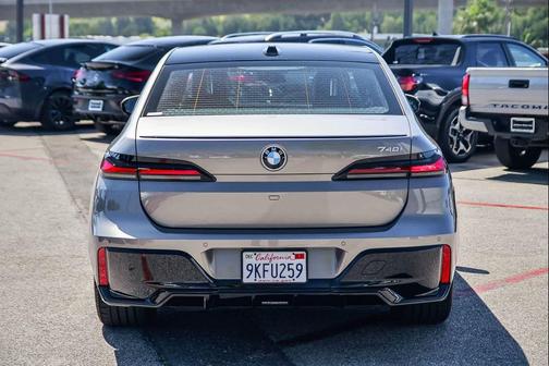 Oxide Grey Metallic 2024 BMW 740 740i