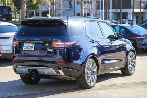2020 Land Rover Discovery Landmark Edition