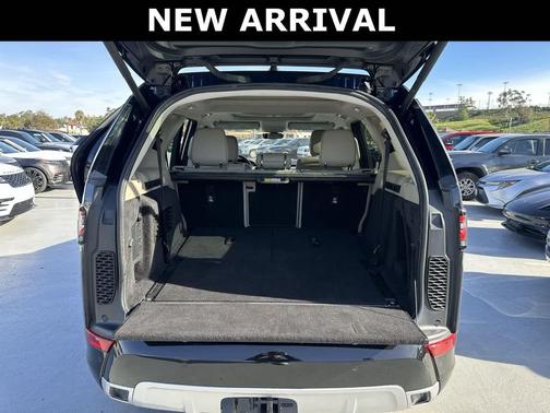 2020 Land Rover Discovery Landmark Edition