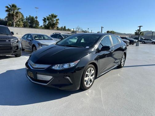 Mosaic Black Metallic 2018 Chevrolet Volt Premier