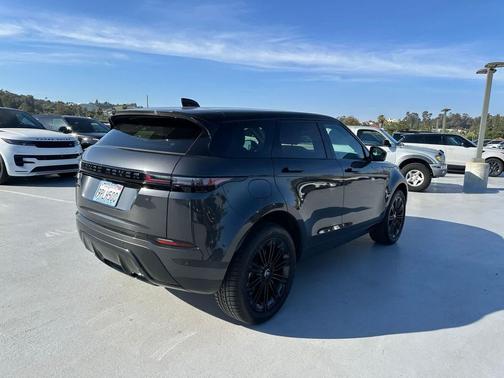 2025 Land Rover Range Rover Evoque Core S