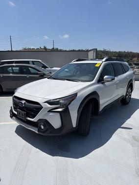 Crystal White Pearl 2024 Subaru Outback Touring XT
