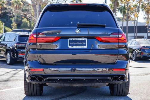 2022 BMW ALPINA XB7 ALPINA XB7