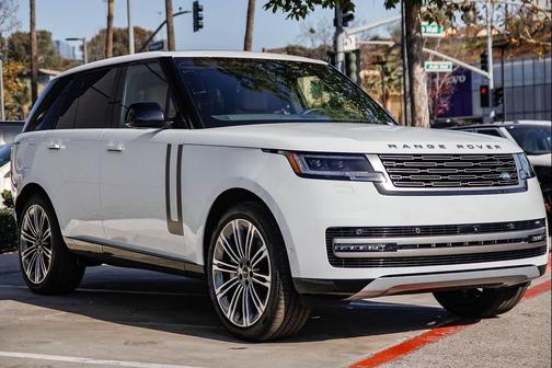 2026 Land Rover Range Rover P530 SE