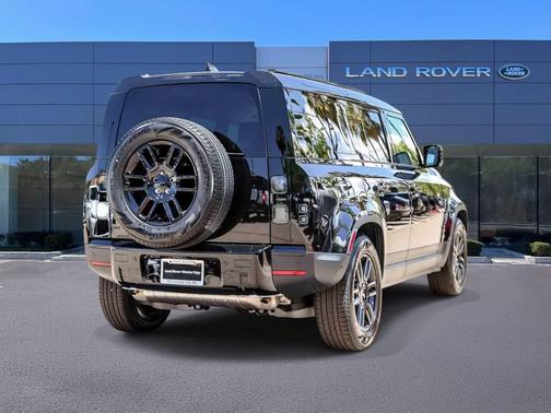 Santorini Black Metallic 2026 Land Rover Defender P300 S
