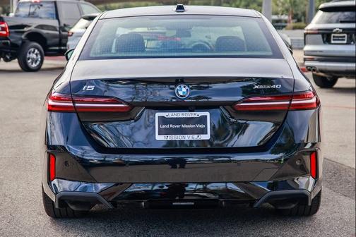 2025 BMW i5 xDrive40