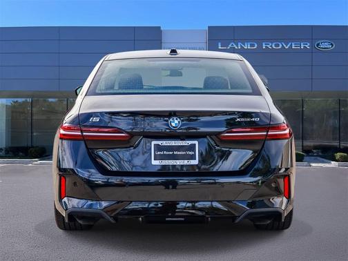 2025 BMW i5 xDrive40