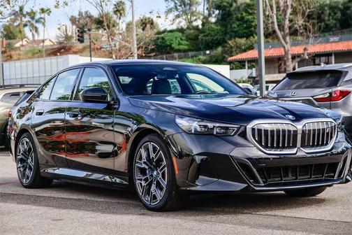 2025 BMW i5 xDrive40