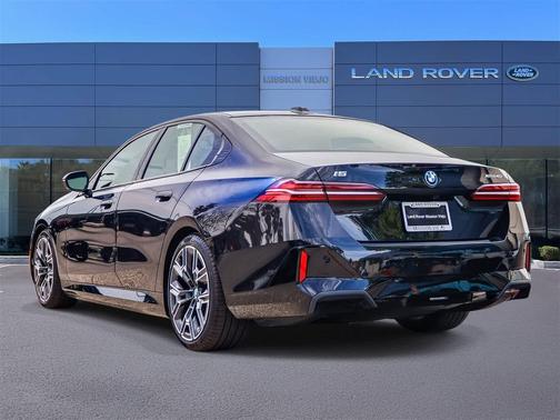 2025 BMW i5 xDrive40