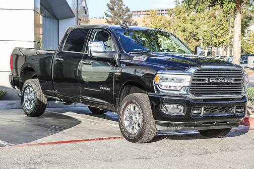 2024 RAM 2500 Laramie Crew Cab 4x4 6'4' Box