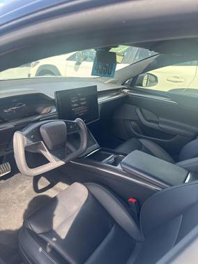 2022 Tesla Model S Plaid