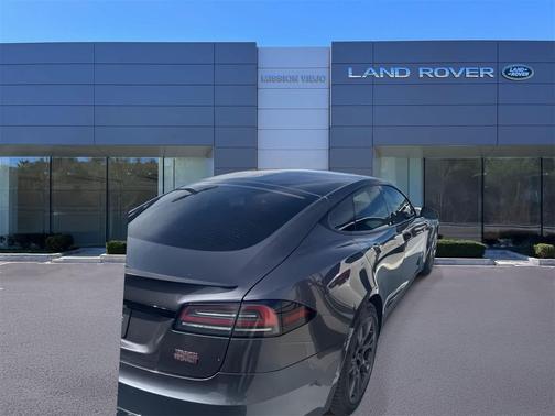 2022 Tesla Model S Plaid