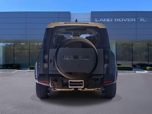 Tasman Blue Metallic 2026 Land Rover Defender P400 X-Dynamic SE