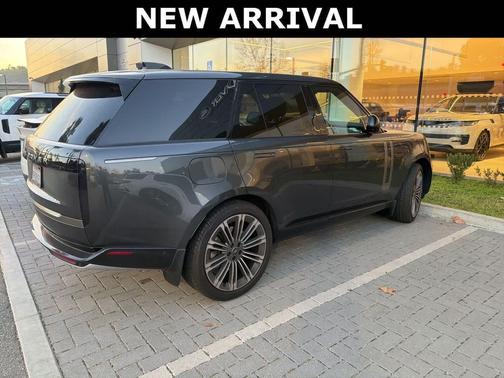 2024 Land Rover Range Rover P530 SE