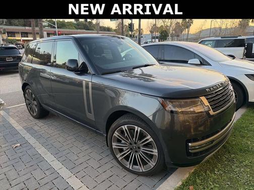 2024 Land Rover Range Rover P530 SE