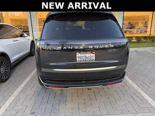 2024 Land Rover Range Rover P530 SE