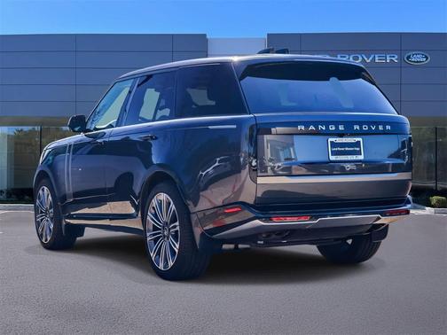 2024 Land Rover Range Rover P530 SE