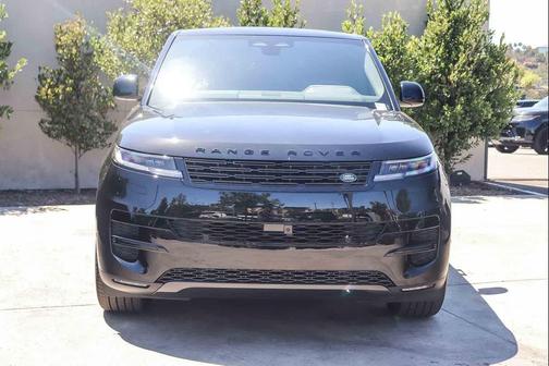 Santorini Black Metallic 2026 Land Rover Range Rover Sport SE