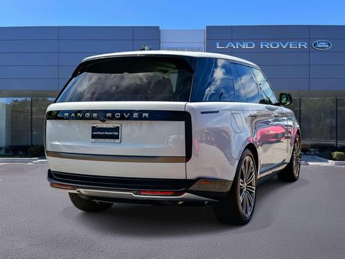 White 2026 Land Rover Range Rover P400 SE