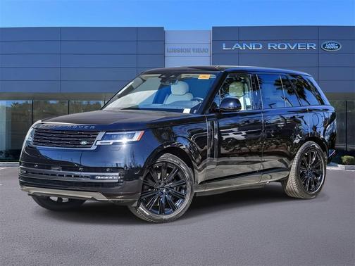 2026 Land Rover Range Rover P550e SE