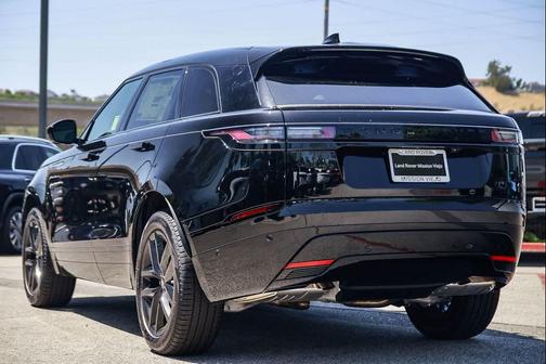Santorini Black Metallic 2026 Land Rover Range Rover Velar P250 SE R-Dynamic