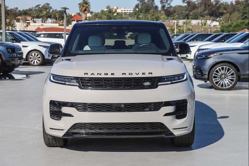 2025 Land Rover Range Rover Sport SE