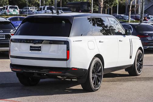 2026 Land Rover Range Rover P400 SE 7 Seat