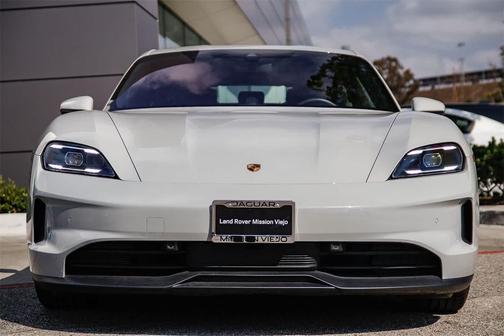 2025 Porsche Taycan RWD