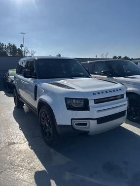 2024 Land Rover Defender 110 P300
