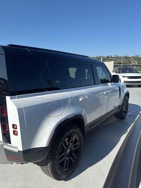 2024 Land Rover Defender 110 P300