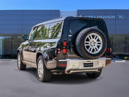 Santorini Black Metallic 2025 Land Rover Defender 130 P400 S