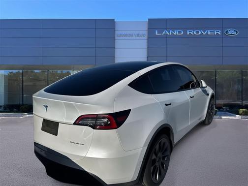 2022 Tesla Model Y Long Range Dual Motor All-Wheel Drive