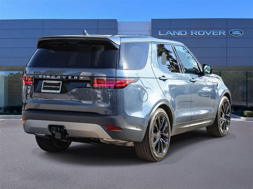2026 Land Rover Discovery S