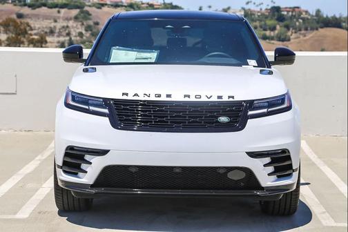 2026 Land Rover Range Rover Velar P250 SE R-Dynamic