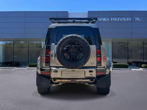 Gondwana Stone Metallic 2021 Land Rover Defender 110 X-Dynamic HSE