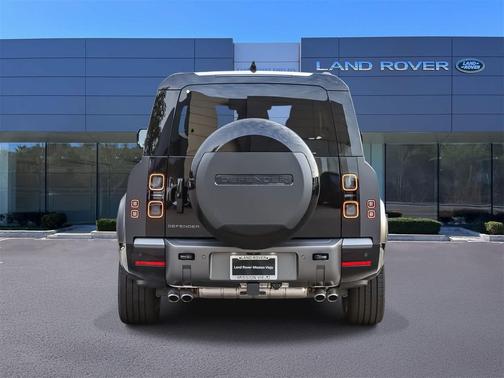 2026 Land Rover Defender V8