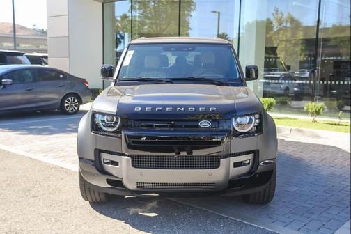 2026 Land Rover Defender V8