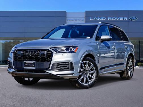 2023 Audi Q7 45 Premium Plus