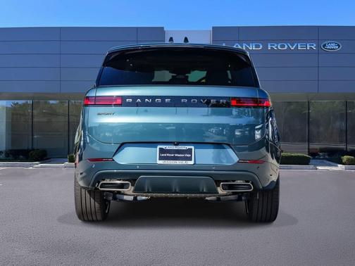 Green 2026 Land Rover Range Rover Sport SE
